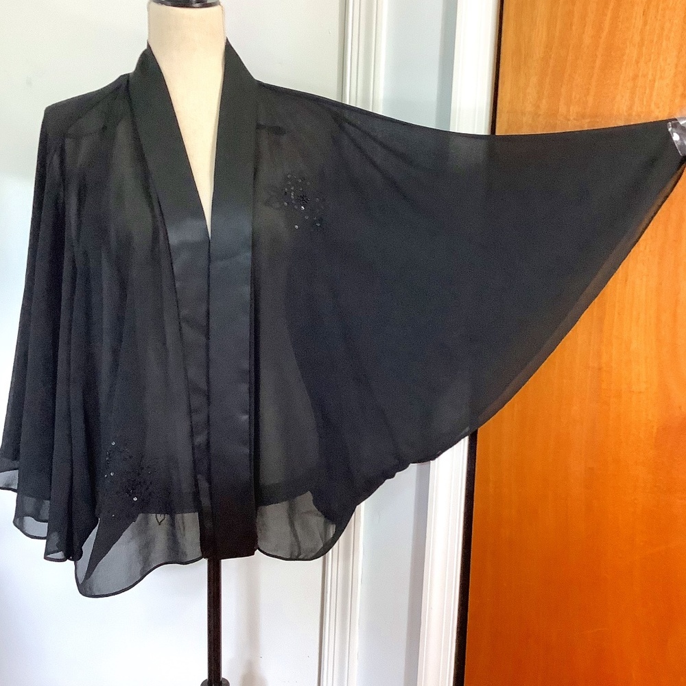 NWT JENNIFER WOMAN SPECIAL EVENT BATWING TOP SIZE 18 BLACK CHIFFON PARTY…